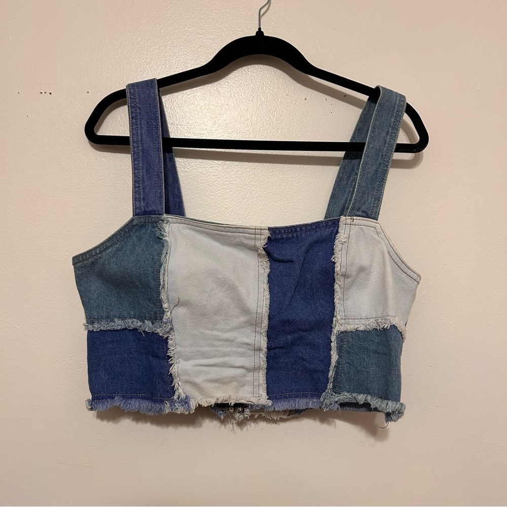 Nasty Gal • Denim patch work crop top - Picture 2 of 7